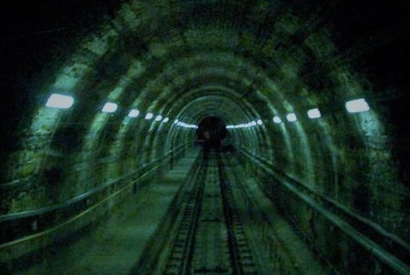 The Tunnel VR (VR-Center Basel) Escape Room