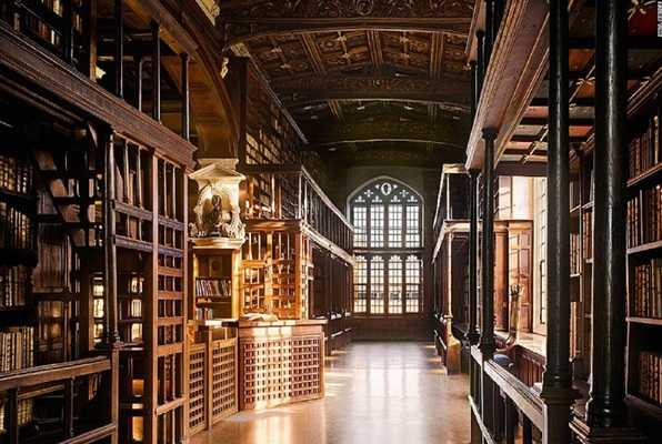  Bill Spectre's Ghost Trails (Oxford Castle & Prison) Escape Room