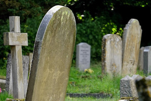 Квест Curse of Colchester Cemetery