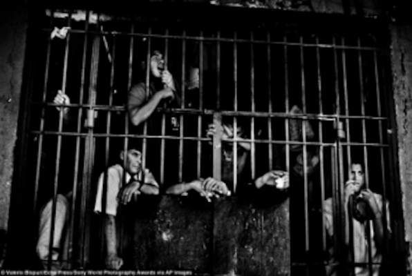 Prisioneros (Lock-in) Escape Room