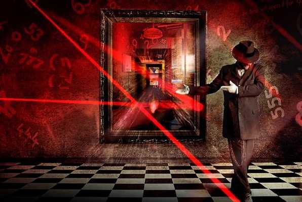 Mirror mirror on the wall (The MindTrap) Escape Room