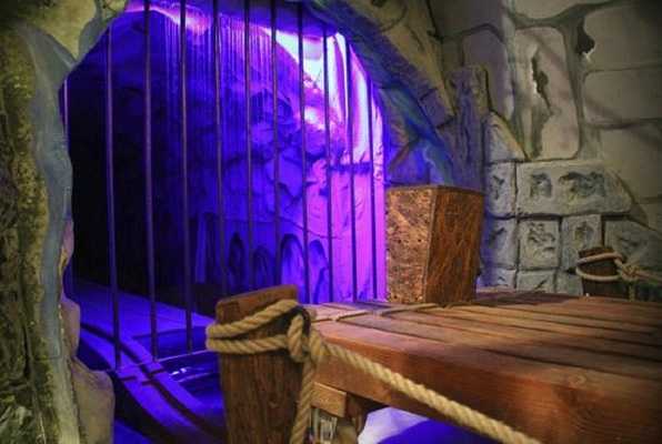Pirate Cave (Pirate Cave Escape Room) Escape Room