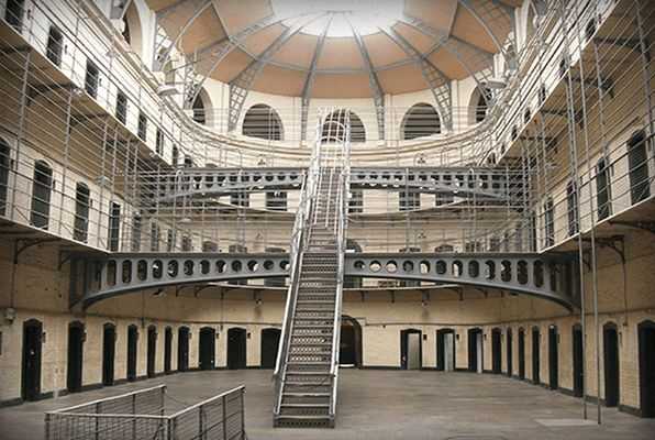 Prison (Fox in a box Gran Canaria) Escape Room