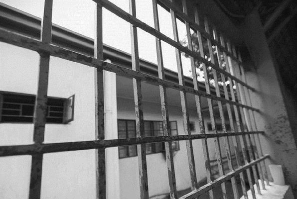 Prison (PanIQ Escape Room Chicago) Escape Room