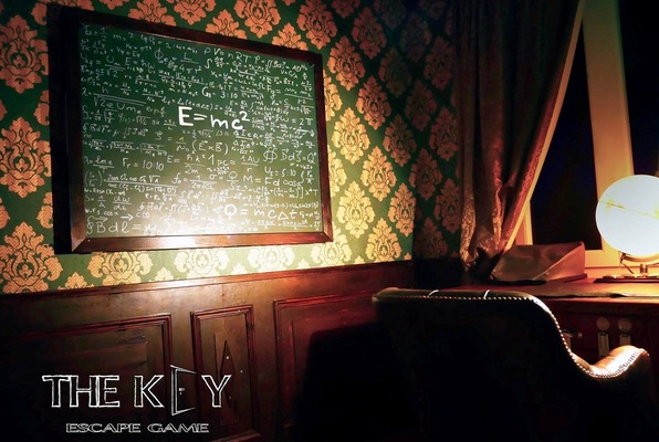 Finding Einstein (The KEY - Escape Game) Escape Room