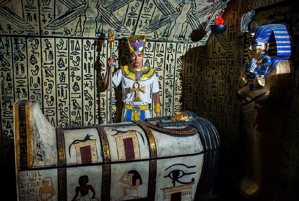 Pharaoh's Tomb (Maze Rooms) Escape Room