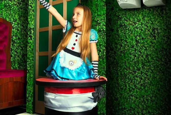 Alice in Wonderland (60out Escape Rooms) Escape Room