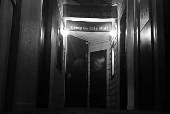 The Mall (Complexity: A Puzzling Adventure) Escape Room